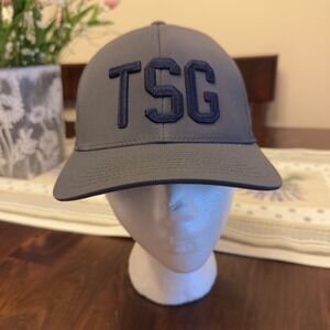 G/FORE‎ TSG The Sourcing Group Golf Hat Gray Flexfit 110 Snapback Cap Mens